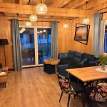 Forest House Sasino-spa Sauna Balia Дом отдыха *