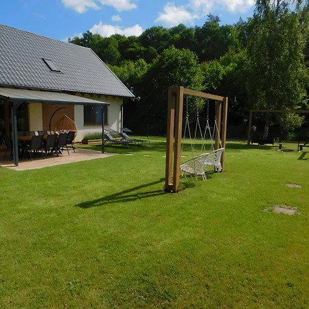 Vakantiehuis Forest House Sasino-spa Sauna Balia Sasino