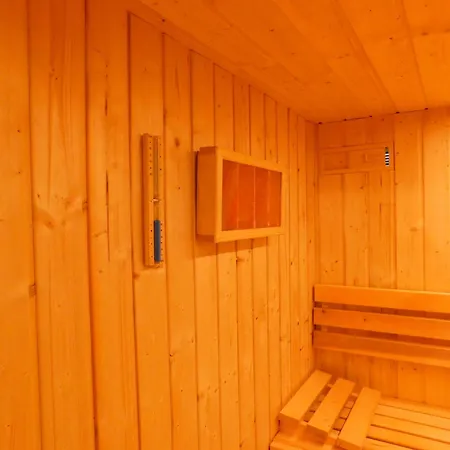Forest House Sasino-spa Sauna Balia Vakantiehuis *