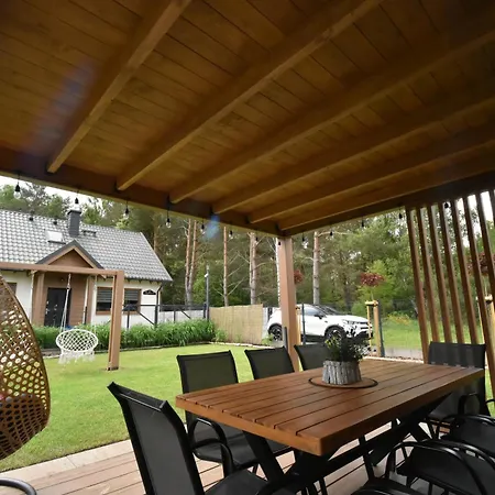 Vakantiehuis Forest House Sasino-spa Sauna Balia